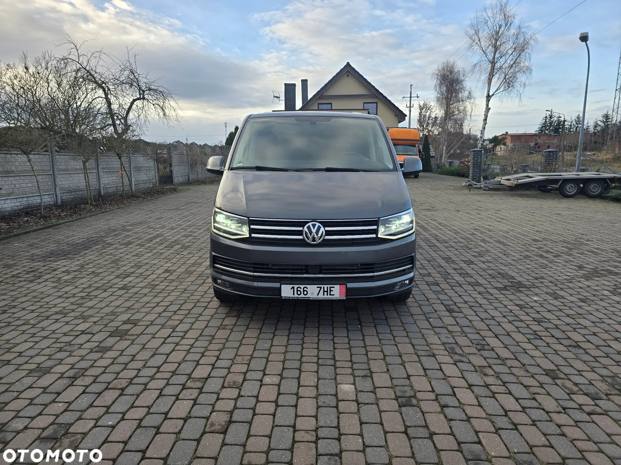 Volkswagen Multivan 2.0 BiTDI L1 Highline DSG - 2