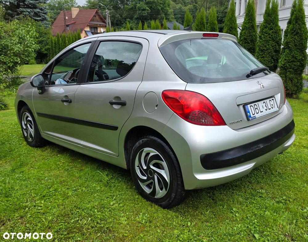 Peugeot 207 - 3