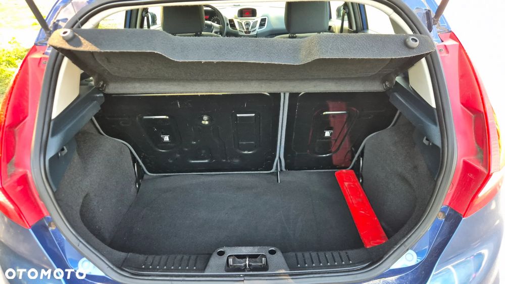 Ford Fiesta 1.25 Ambiente - 11