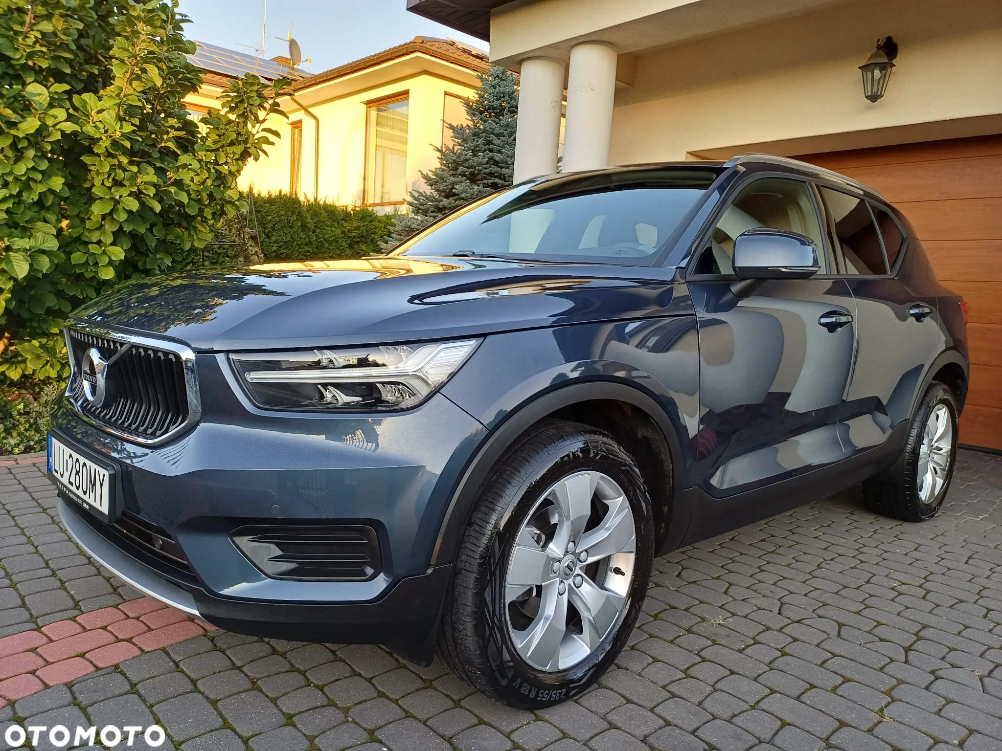 Volvo XC 40 T3 Momentum - 2