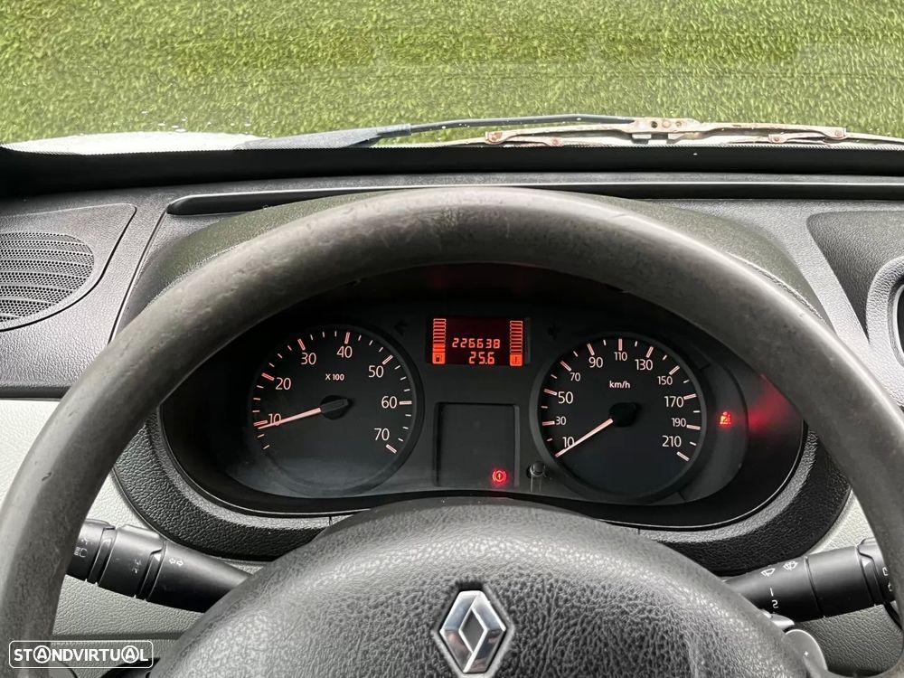 Renault kangoo 1.5dci 85cv - 11