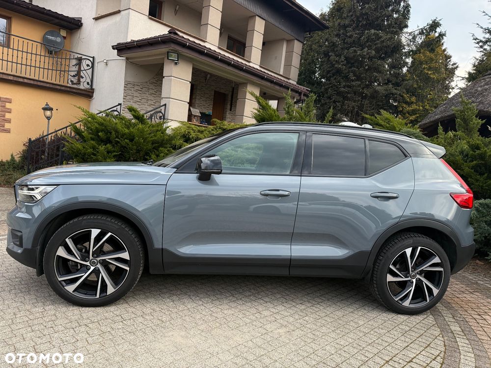 Volvo XC 40 B4 B DKG Ultra Dark - 19