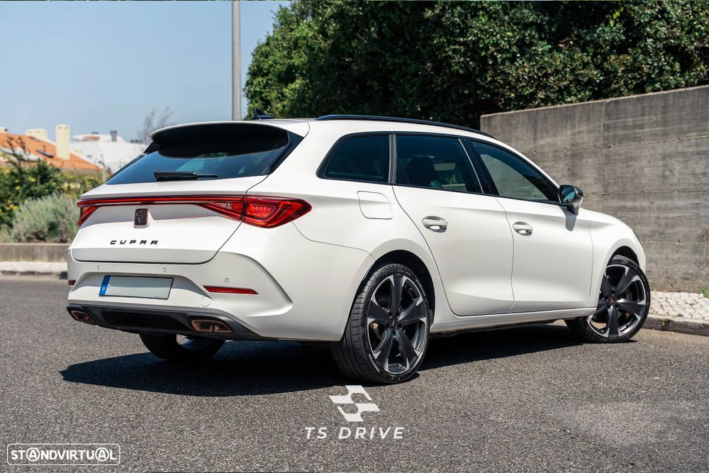 Cupra Leon ST 1.4 e-Hybrid MID DSG - 2