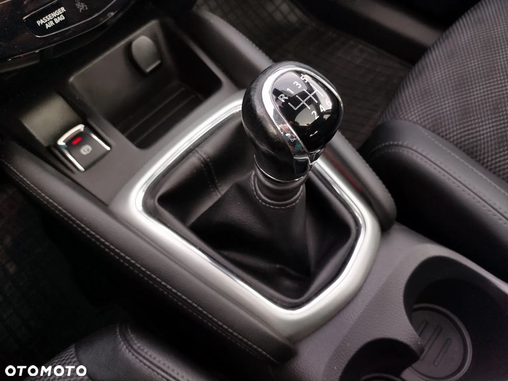 Nissan Qashqai 1.2 DIG-T Tekna - 10