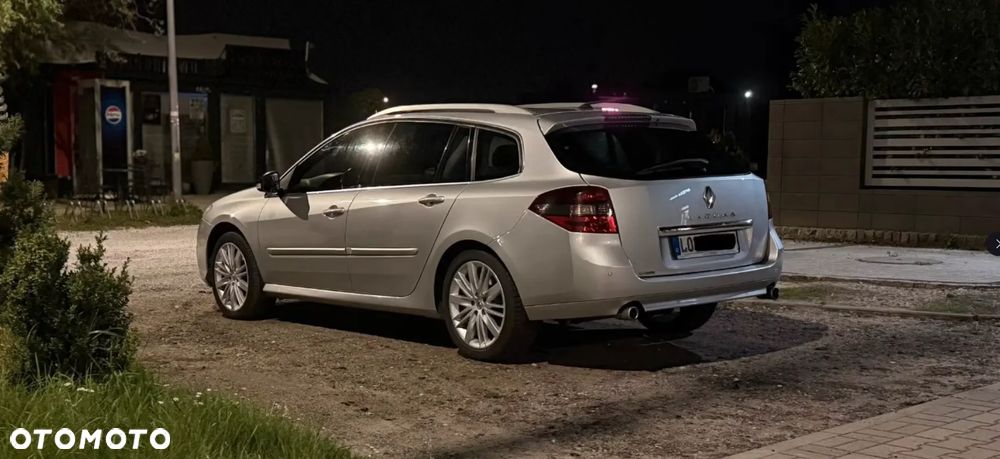 Renault Laguna dCi 150 FAP GT - 19