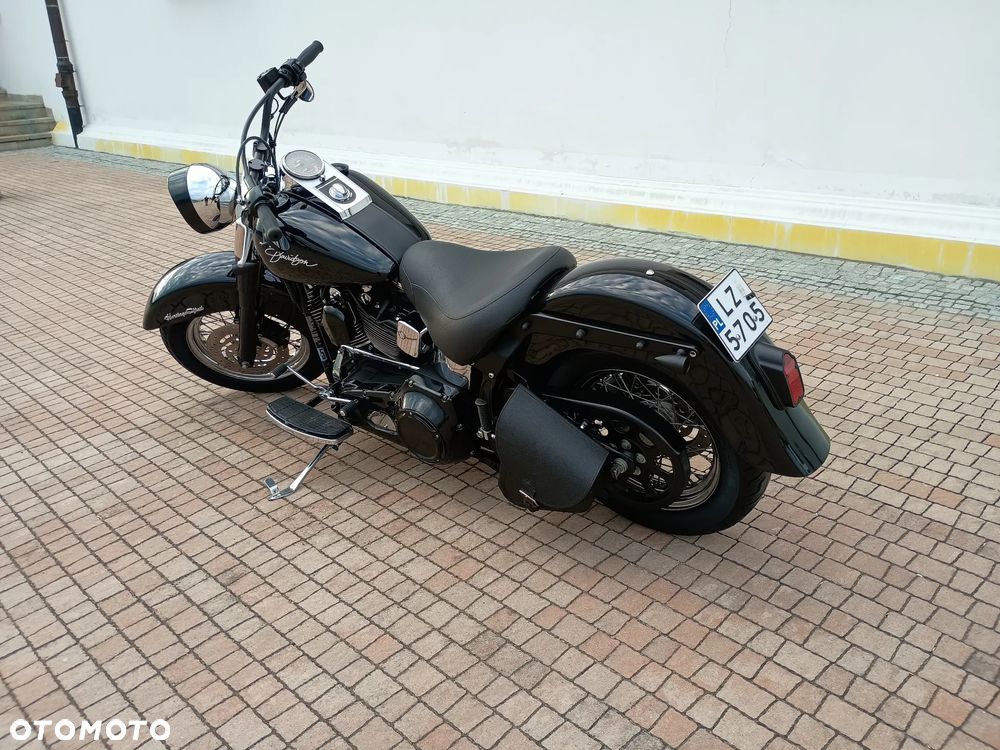 Harley-Davidson Softail Heritage Classic - 21
