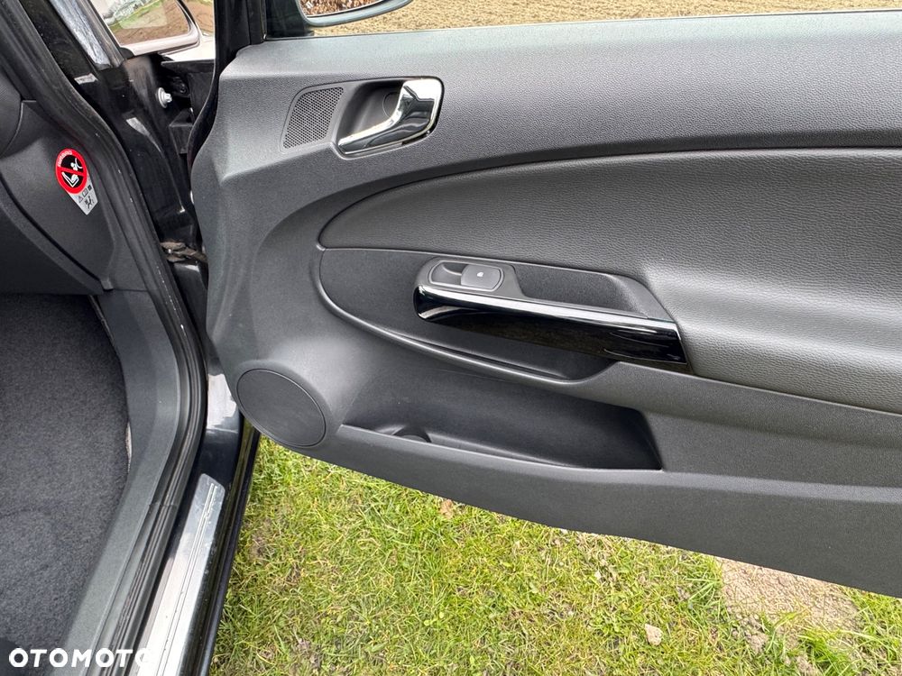 Opel Corsa 1.4 16V Edition 150 - 15