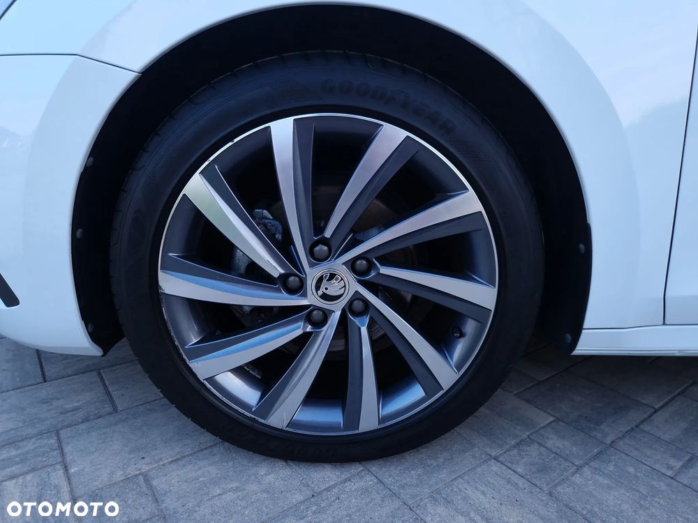 Skoda Octavia 1.5 TSI ACT Style - 39
