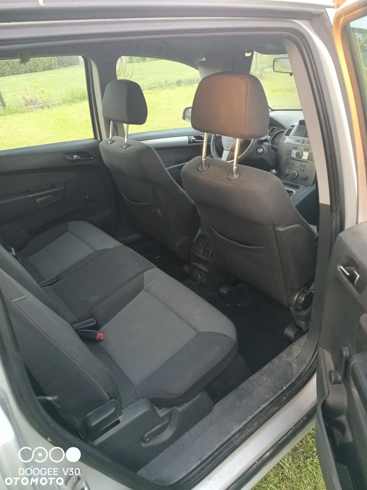 Opel Zafira 1.9 CDTI Enjoy - 15