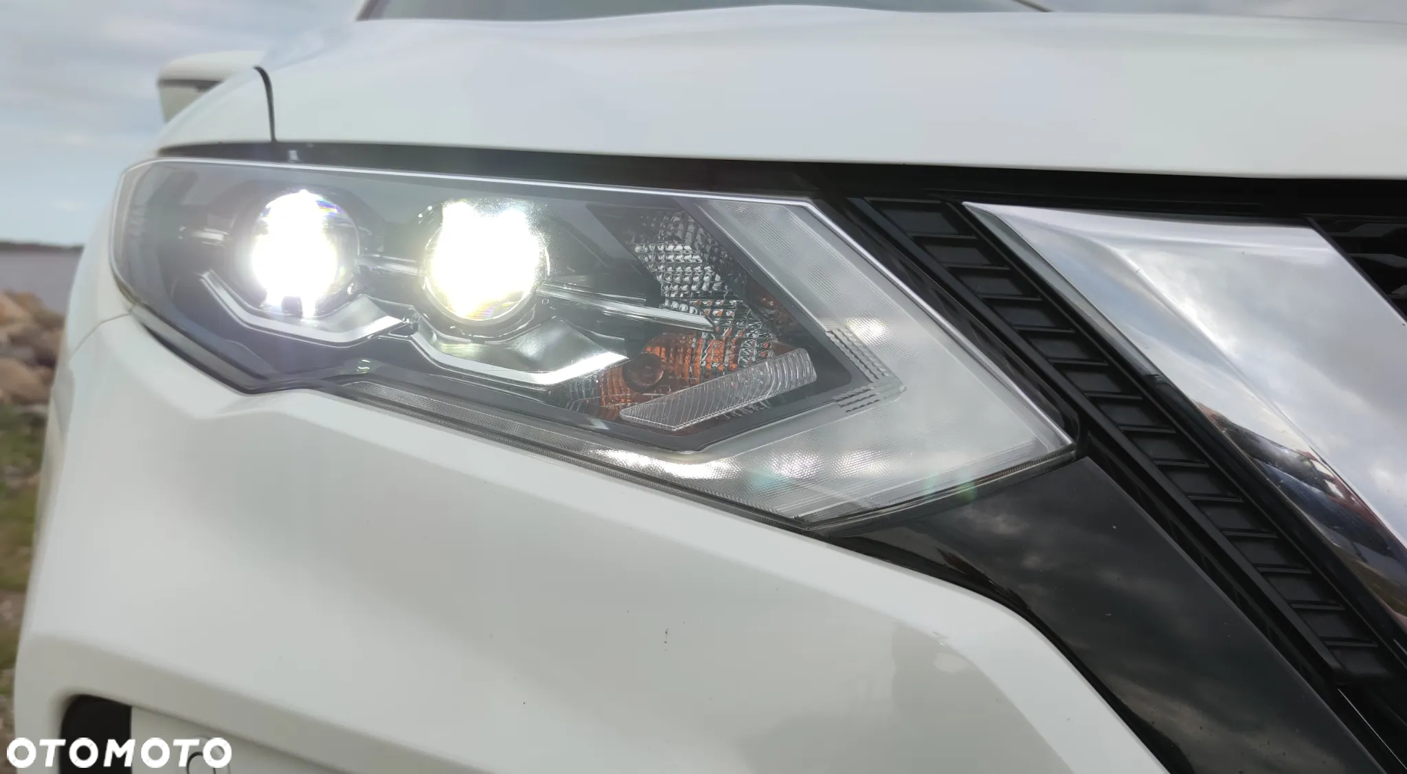 Nissan X-Trail 2.0 dCi Tekna Xtronic 2WD - 16