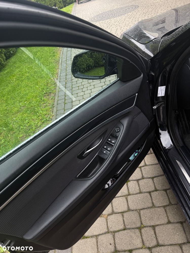 BMW Seria 5 518d Luxury Line - 13