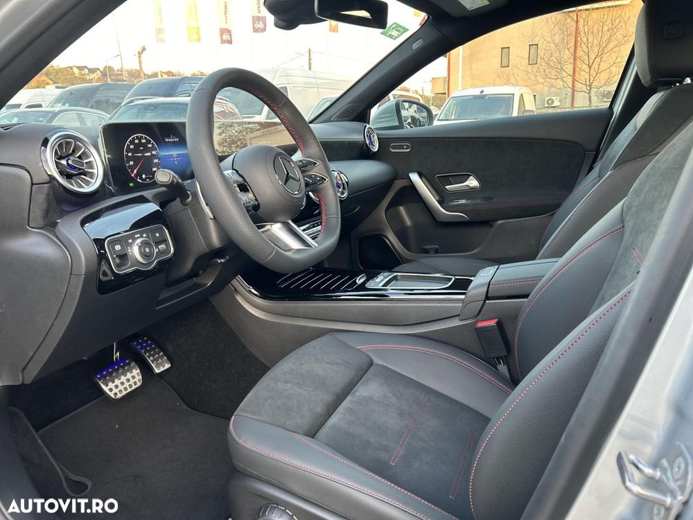 Mercedes-Benz A 250 e Sedan 8G-DCT AMG Line - 12