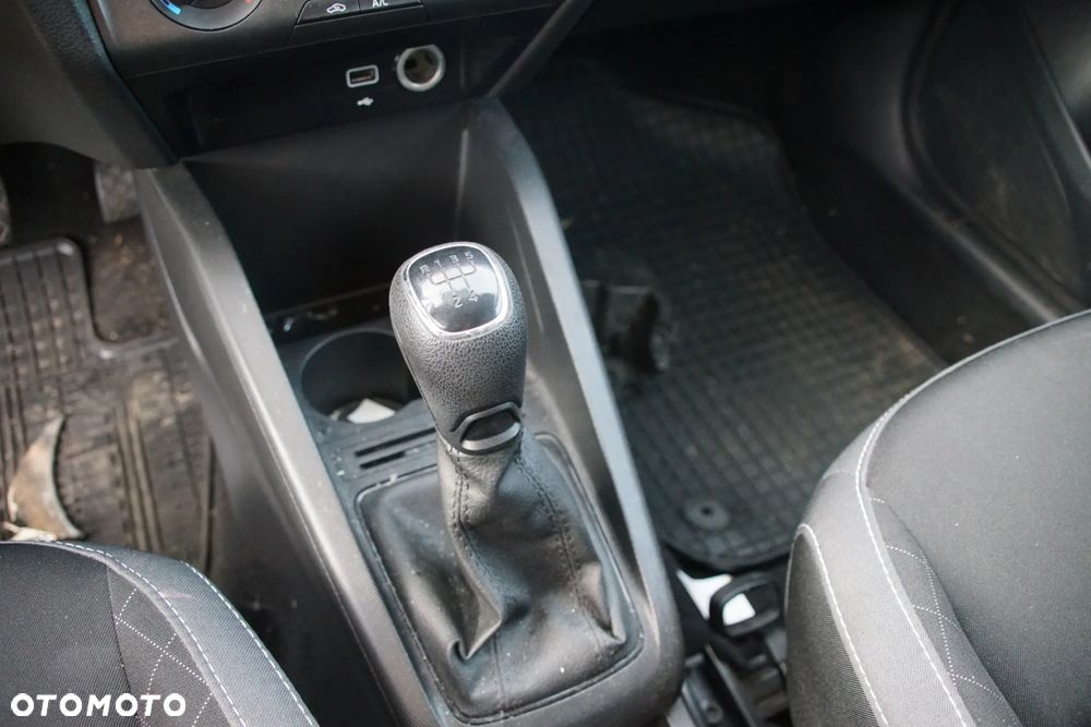 Auto na części - Skoda Fabia III Lift 1.0 TSI 95 KM DKLD QTS LS9R 2021R Silnik Skrzynia Drzwi Klapa Zderzak Błotnik Lampa Lusterko Szyba Deska Kokpit Sterownik Moduł Czujnik Licznik Wyświetlacz Kierownica Panel - 14