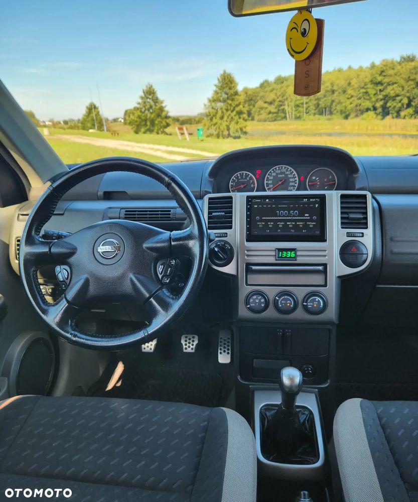 Nissan X-Trail 2.5 4x4 Elegance - 24