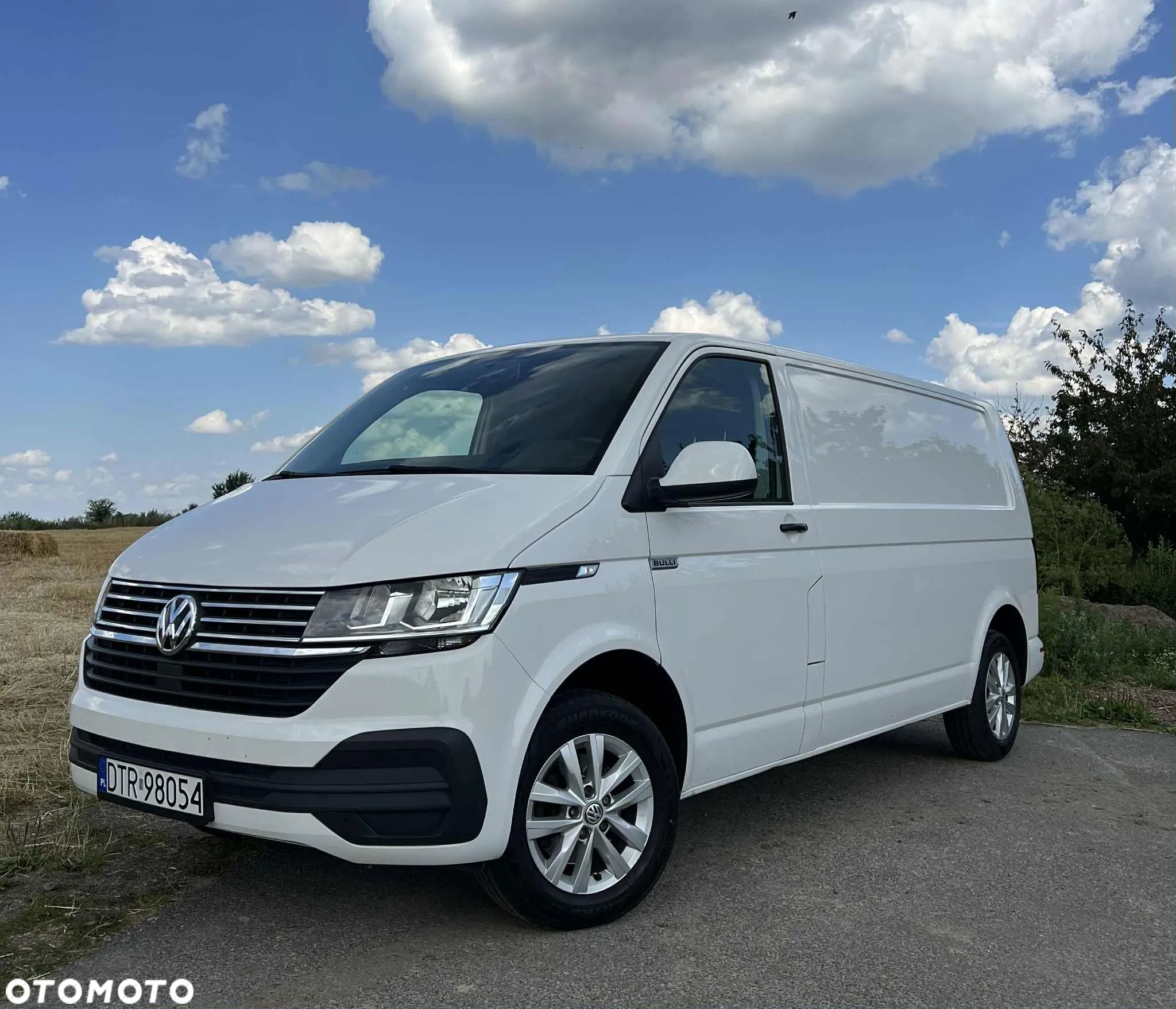 Volkswagen Transporter - 1