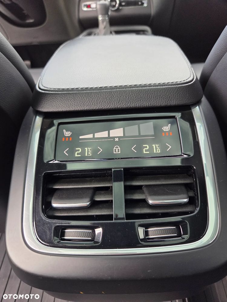Volvo XC 90 T5 AWD Momentum 7os - 39