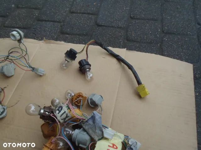 lampa wiązka oprawka żarówki wkład lampy przód przedniej  tył tylna aixam city 400 500 ligier town chatenet - 30