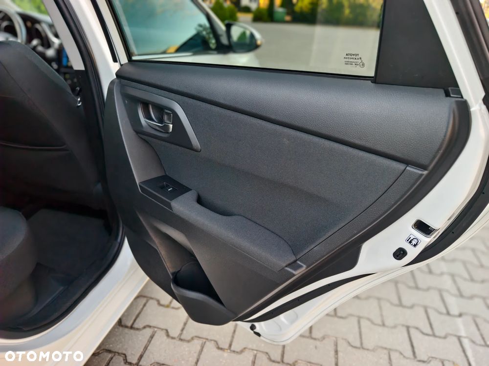 Toyota Auris 1.8 VVT-i Hybrid Automatik Touring Sports Edition - 20