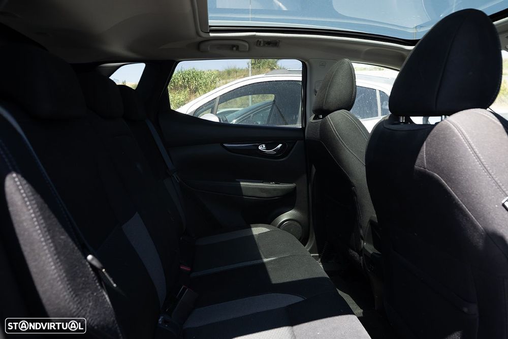 Nissan Qashqai 1.3 DIG-T N-Connecta DCT - 15