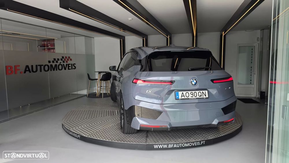 BMW iX xDrive 40 Pack Desportivo - 19