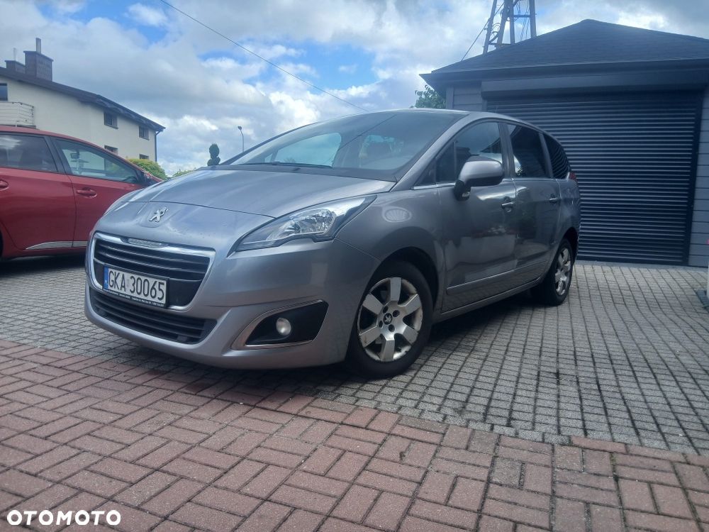 Peugeot 5008 - 1