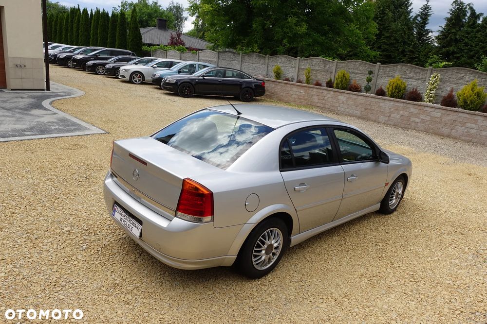 Opel Vectra 2.0 DTI - 11