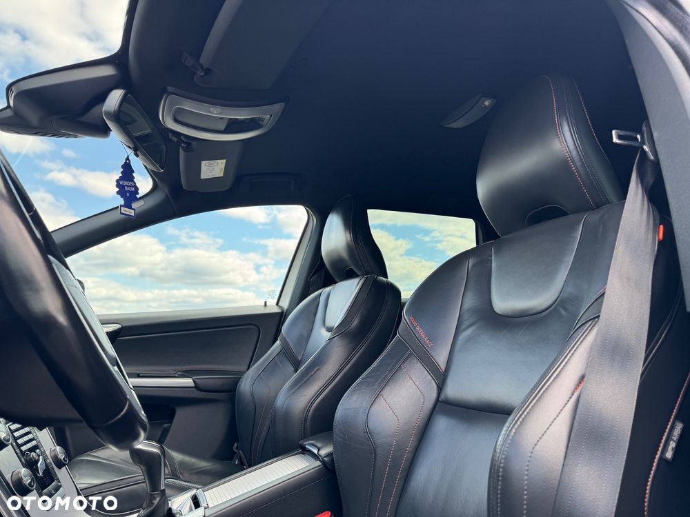 Volvo XC 60 D3 Ocean Race - 11