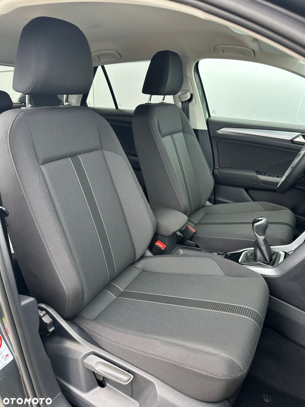 Volkswagen T-Roc 1.5 TSI Life DSG - 8