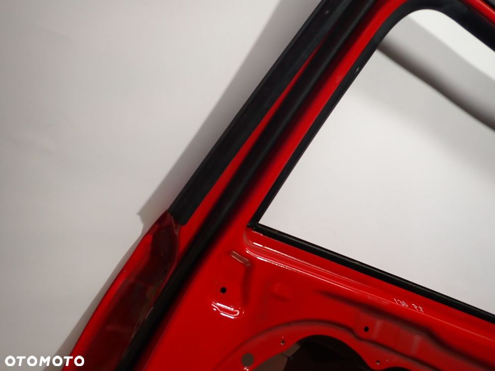 DRZWI PRAWY TYŁ HYUNDAI I30 III KOMBI JHR - 12