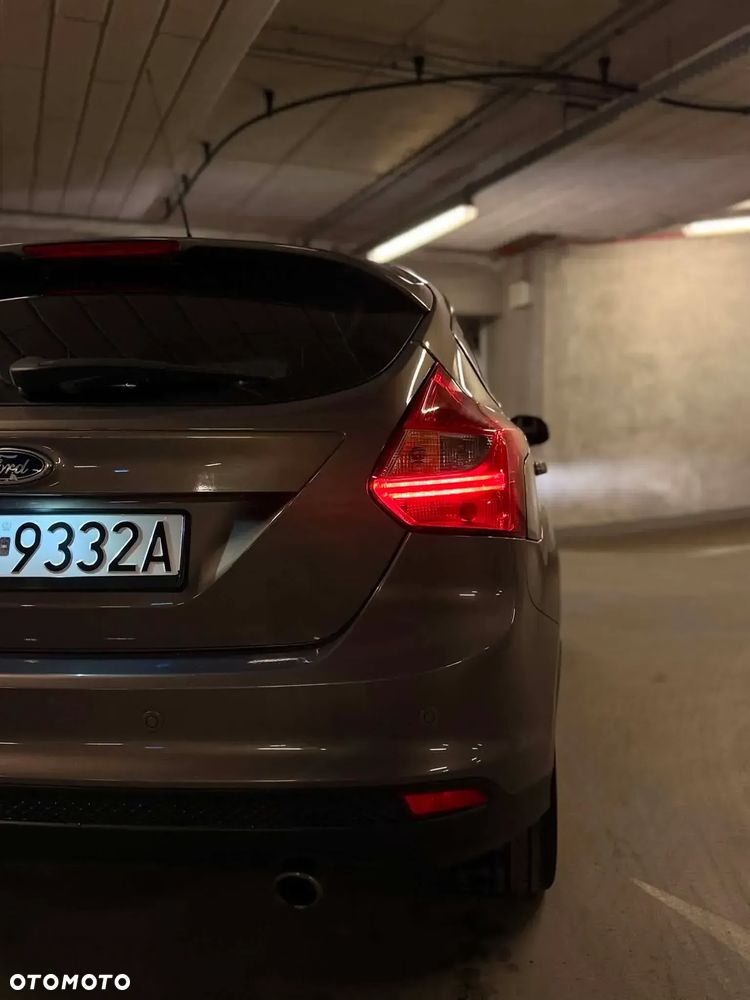 Ford Focus 1.6 EcoBoost Titanium - 23