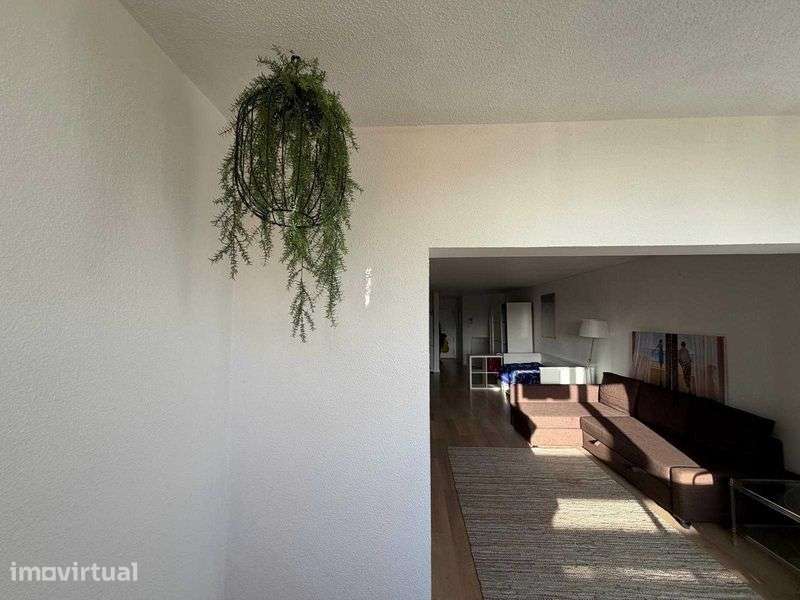 Arrendamento de apartamento T0 na Rua Elvira Velez, 1 - Grande imagem: 4/12