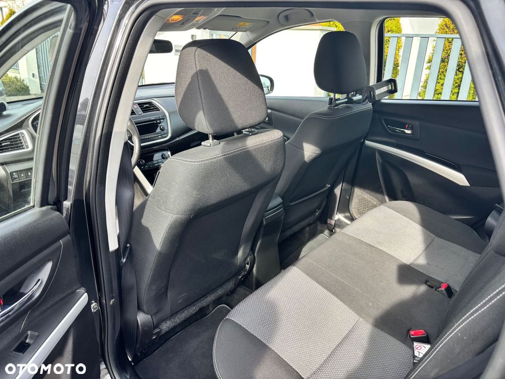 Suzuki SX4 1.6 Comfort Plus - 3