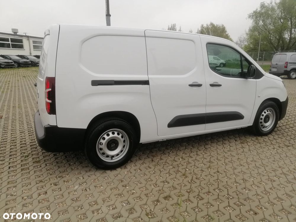 Opel Combo Cargo Elektryczny 50  KWh - 3