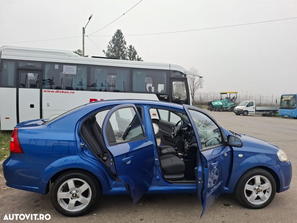 Chevrolet Aveo 1.4i Premium - 3
