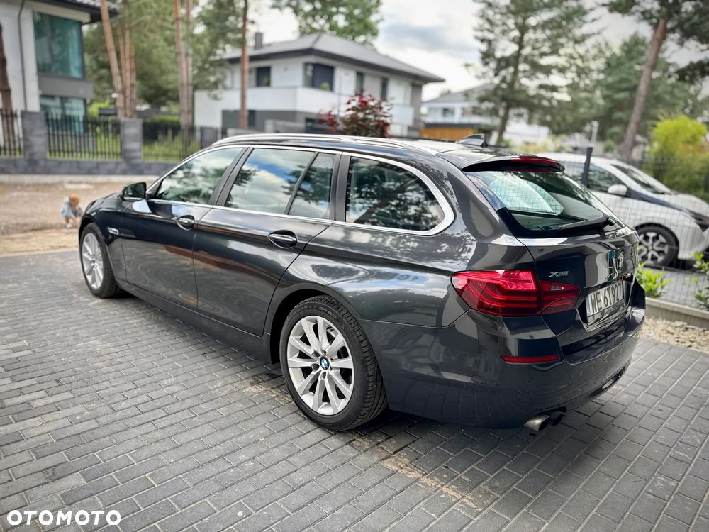 BMW Seria 5 528i xDrive - 8
