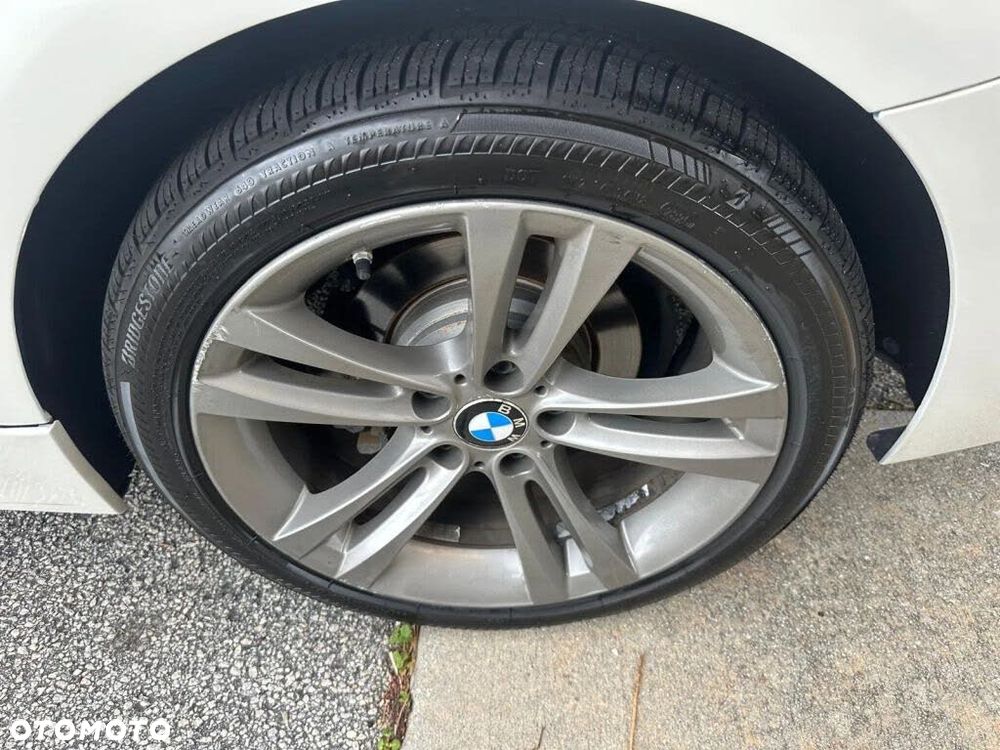 BMW Seria 3 330i - 16