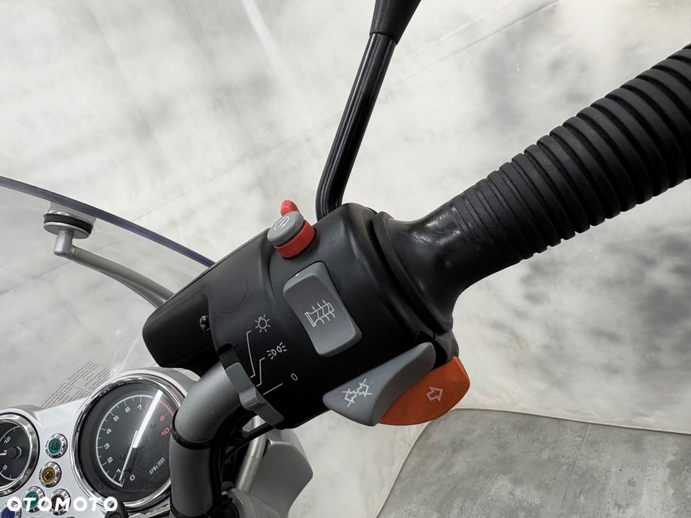 BMW R - 12