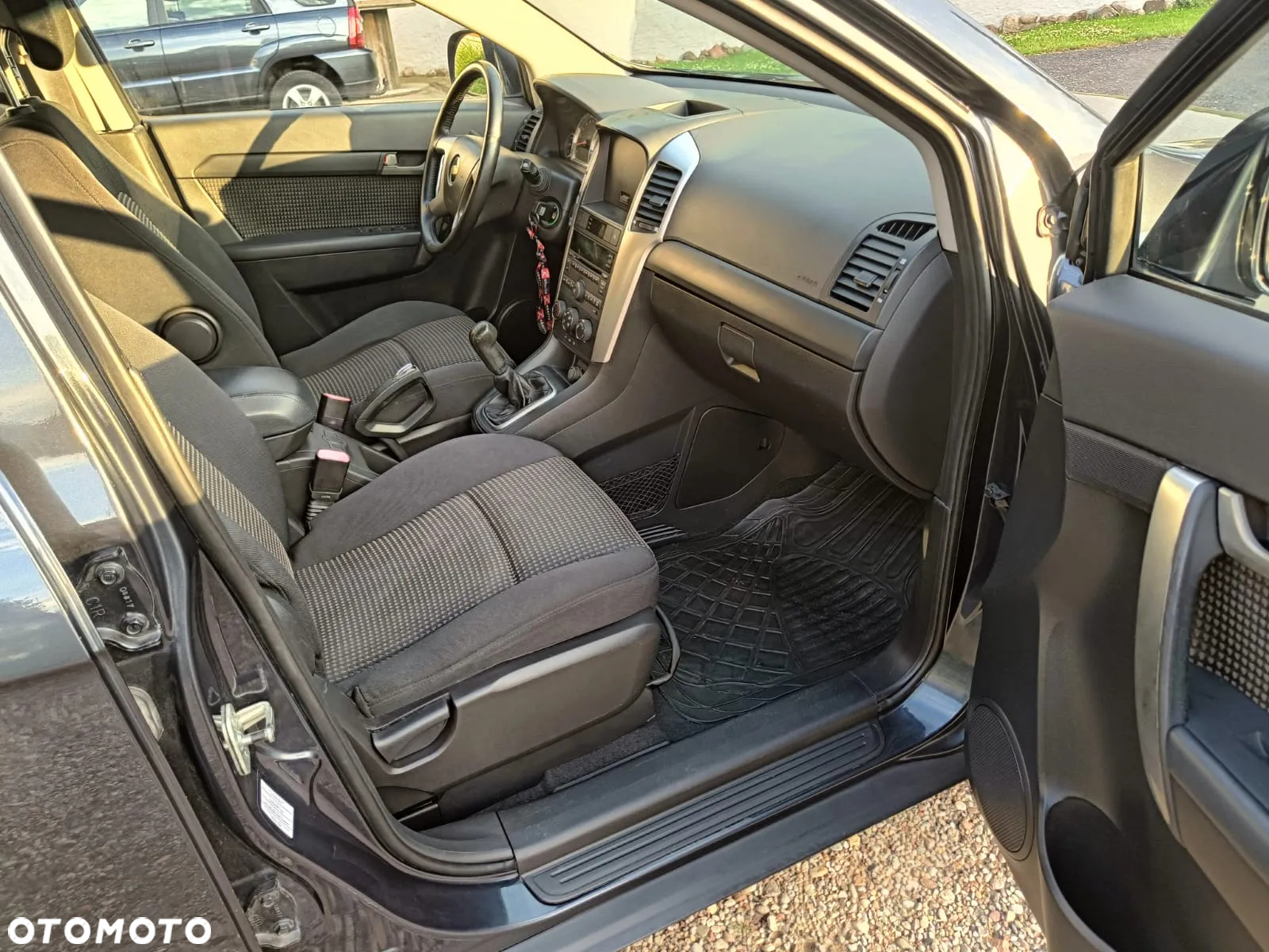 Chevrolet Captiva - 16