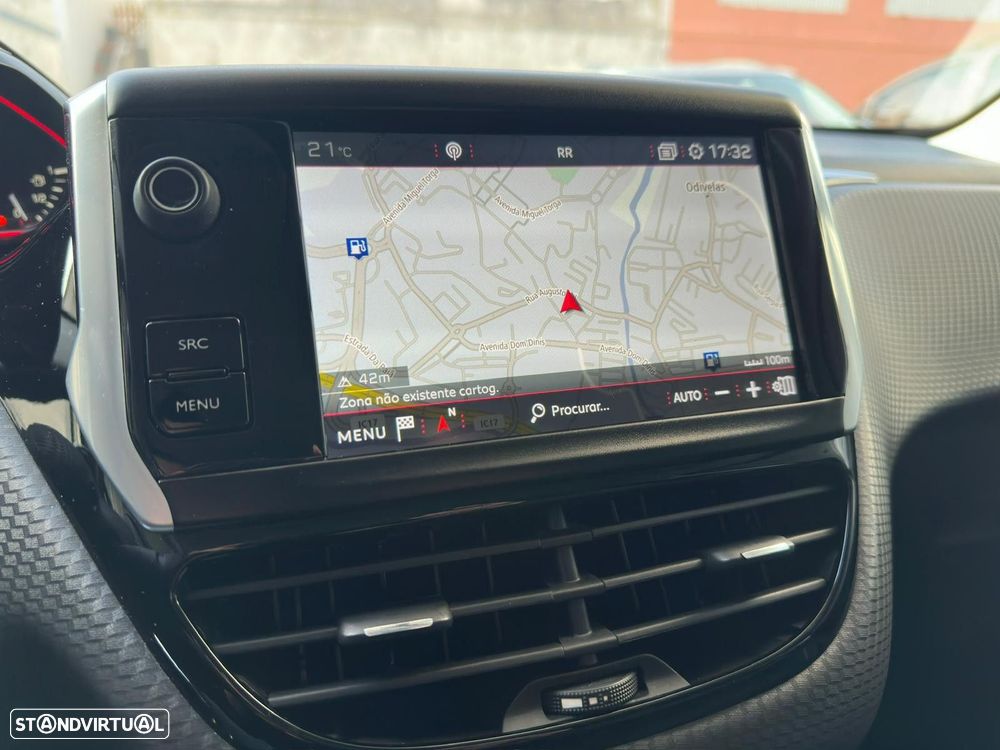 Peugeot 2008 1.2 PureTech GT Line EAT6 - 17