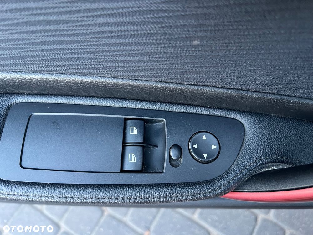 BMW Seria 1 118d - 25