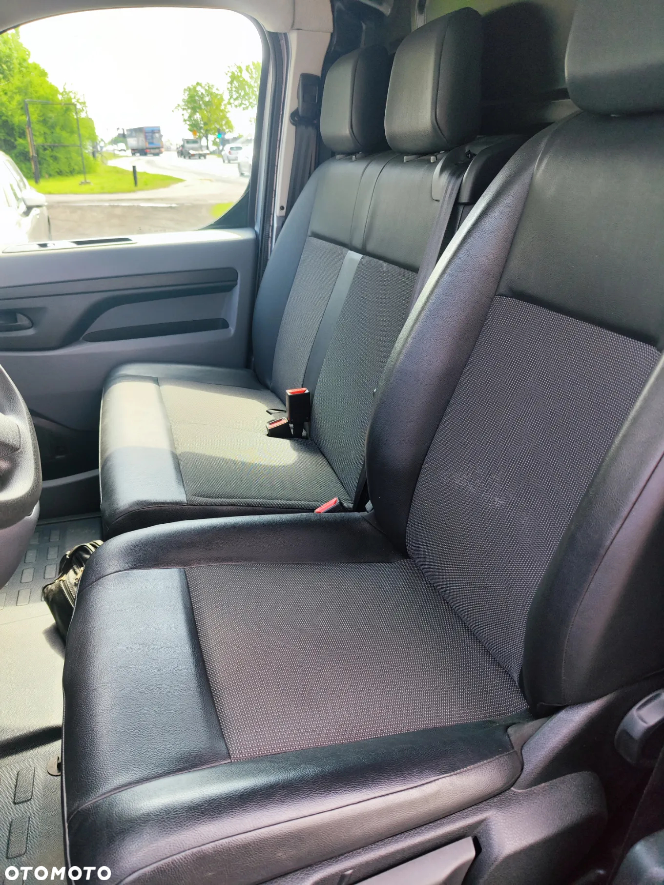 Opel Vivaro - 14