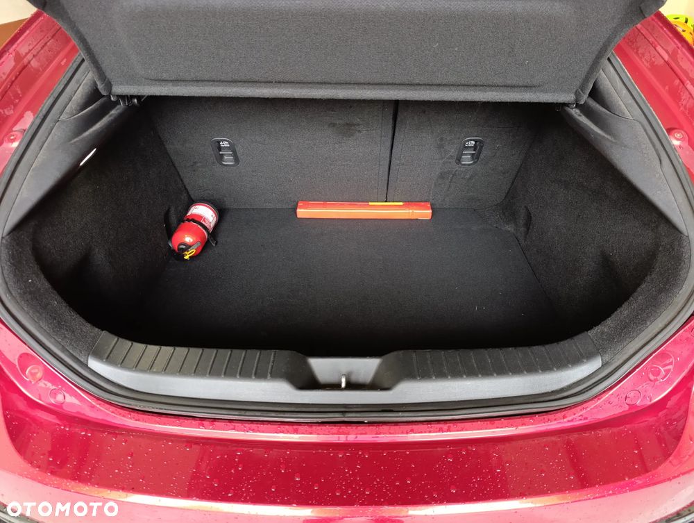 Mazda 3 - 10