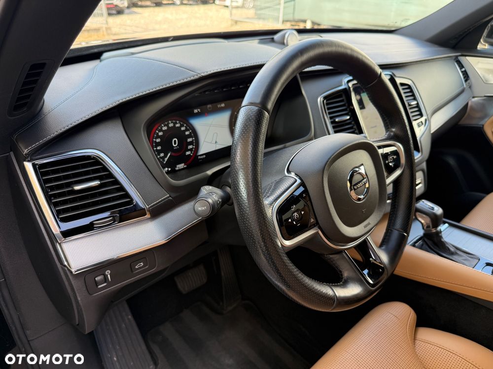 Volvo XC 90 D5 AWD Geartronic Inscription - 24