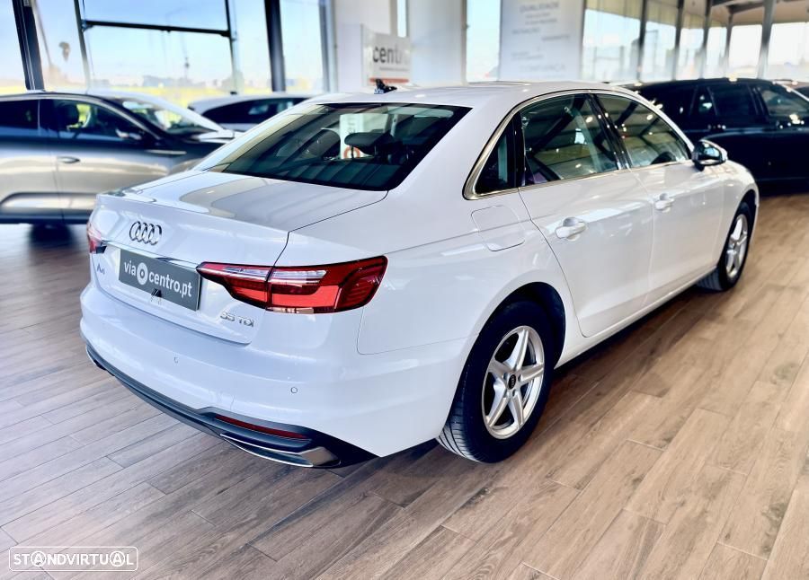 Audi A4 35 TDI S tronic - 2