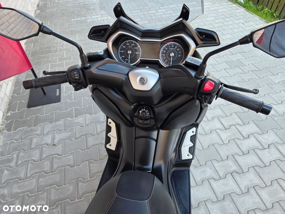 Yamaha X-max - 14