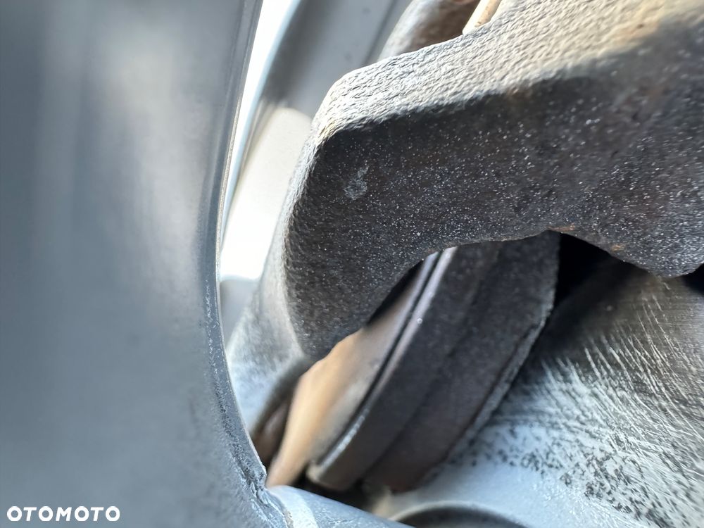 Volkswagen Golf 1.6 TDI BlueMotion Technology Lounge - 9