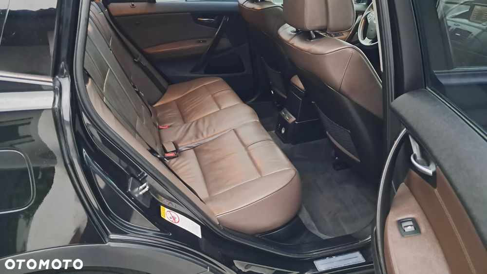 BMW X3 xDrive25i Limited Sport Edition - 4