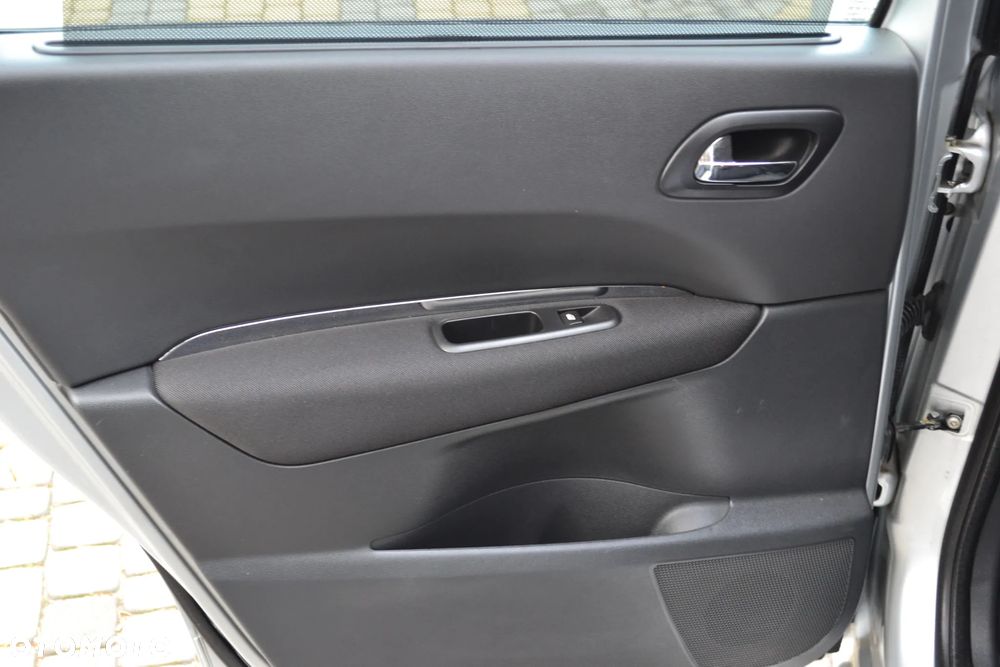 Peugeot 5008 1.6 THP Active 7os - 25