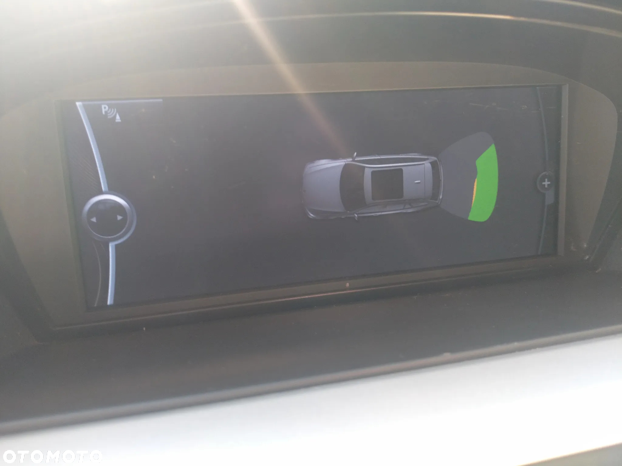 BMW Seria 3 318d DPF Touring - 14