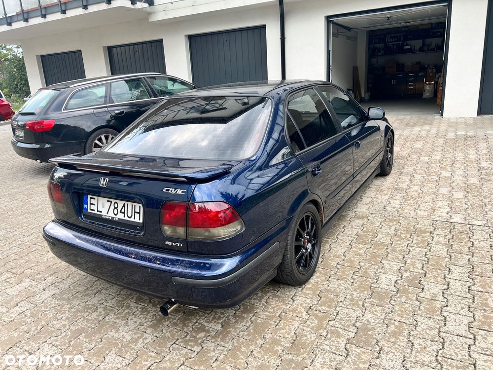 Honda Civic 1.6 VTi - 5